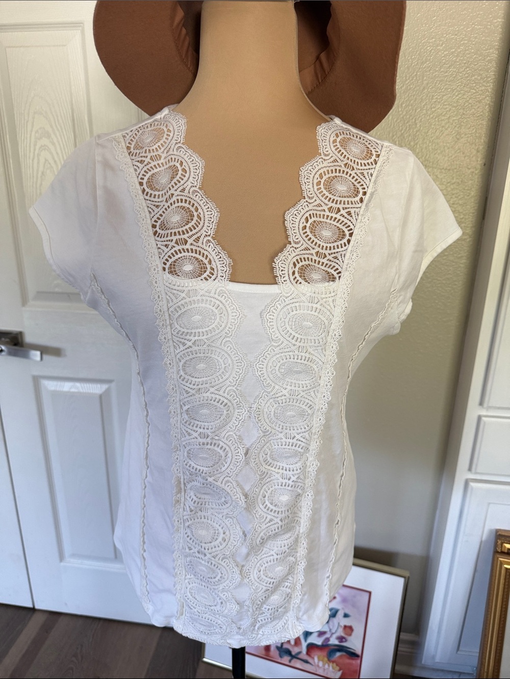 Soft Surroundings White Lace Front Cap-Sleeve Top